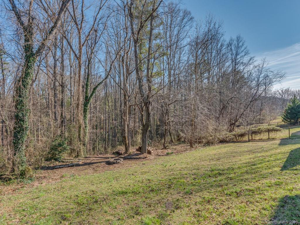 91 Noble Road Fairview, NC 28730 - Photo 3 of 38 Gallery Image 3