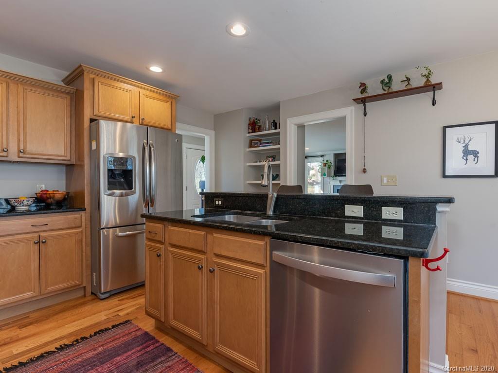 91 Noble Road Fairview, NC 28730 - Photo 23 of 38 Gallery Image 23