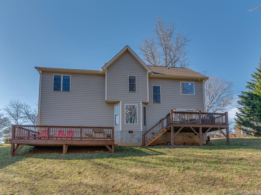 91 Noble Road Fairview, NC 28730 - Photo 4 of 38 Gallery Image 4