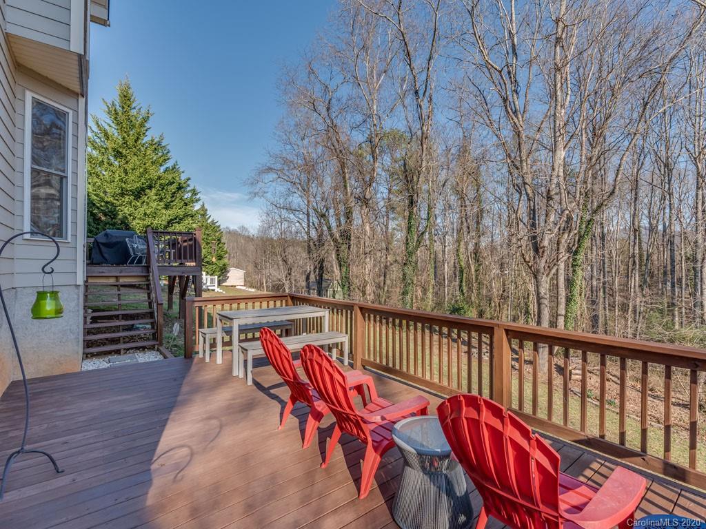 91 Noble Road Fairview, NC 28730 - Photo 6 of 38 Gallery Image 6
