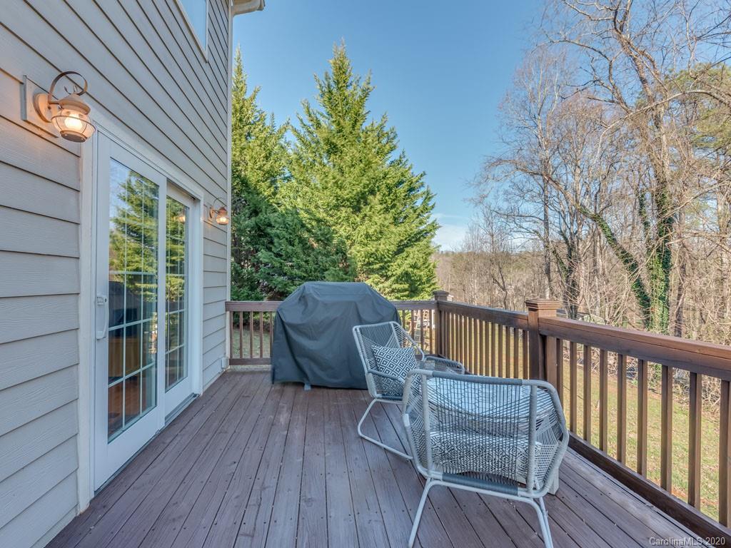 91 Noble Road Fairview, NC 28730 - Photo 8 of 38 Gallery Image 8