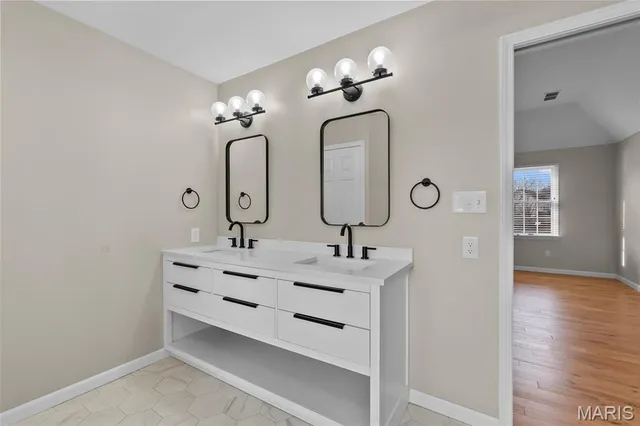 $499,000 | 2306 Abbey Road, Cape Girardeau, MO 63701