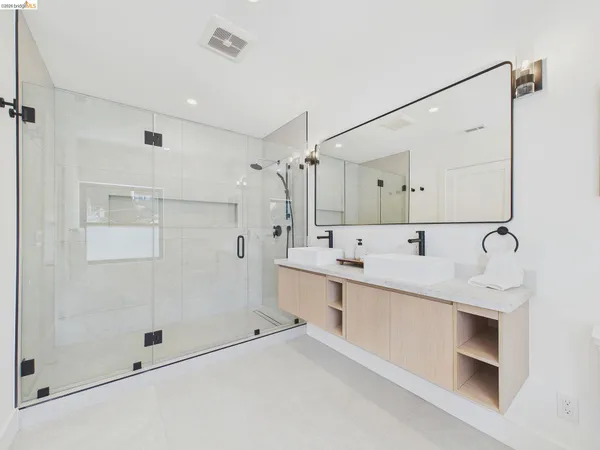 $1,898,000 | 714 Walavista Avenue, Oakland, CA 94610