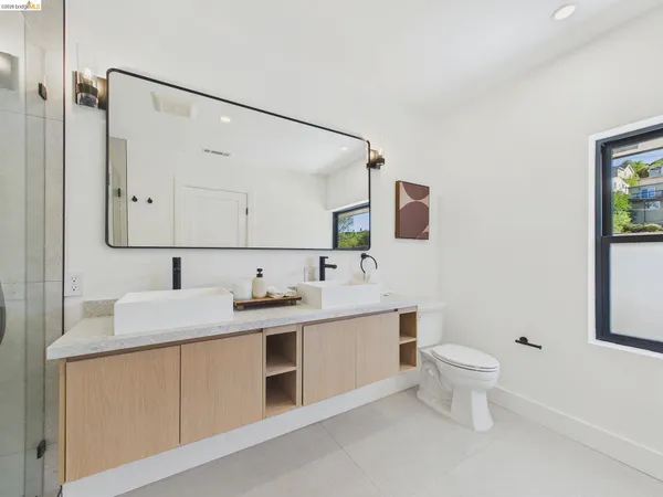 $1,898,000 | 714 Walavista Avenue, Oakland, CA 94610