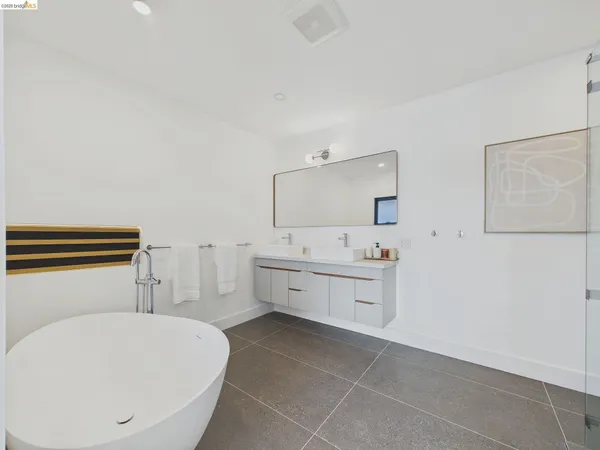 $1,898,000 | 714 Walavista Avenue, Oakland, CA 94610