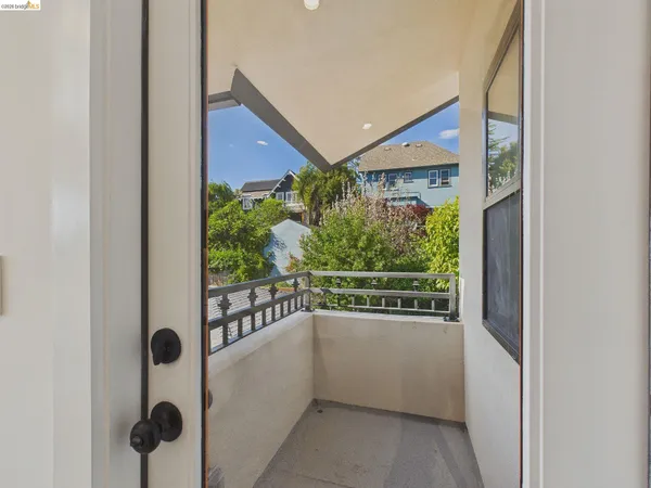 $1,898,000 | 714 Walavista Avenue, Oakland, CA 94610