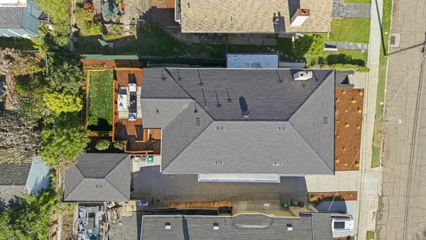 $1,898,000 | 714 Walavista Avenue, Oakland, CA 94610