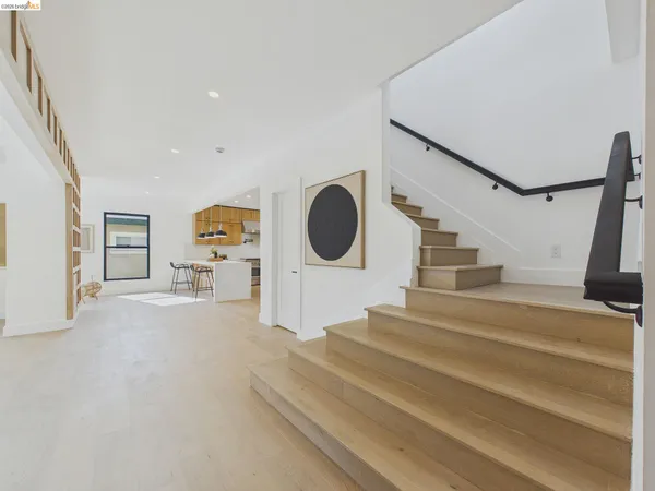 $1,898,000 | 714 Walavista Avenue, Oakland, CA 94610