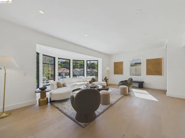 $1,898,000 | 714 Walavista Avenue, Oakland, CA 94610