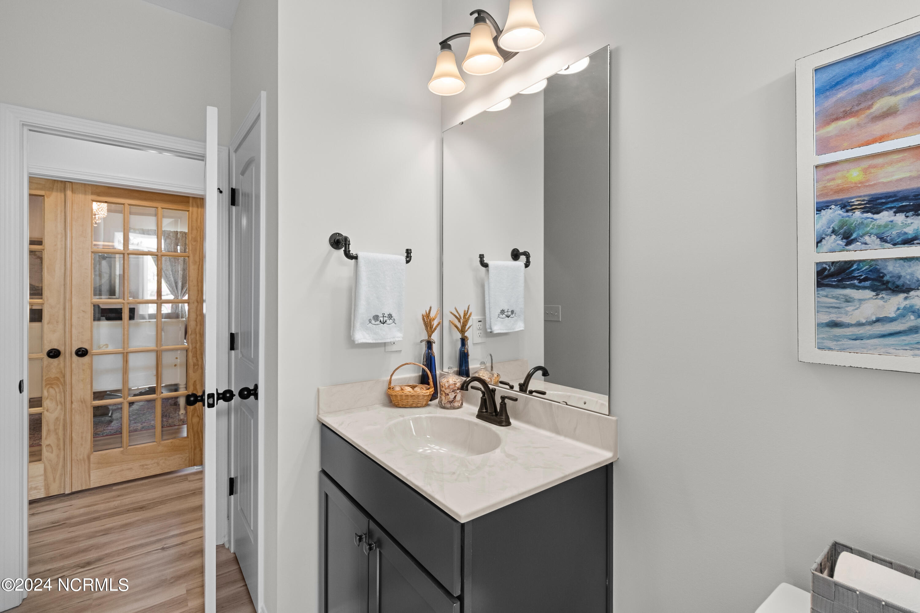 681 Hoffman Road West End, NC 27376 - Photo 39 of 49 Second bath