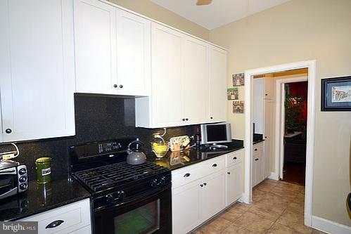 6 Upland Road, Unit G1 Baltimore, MD 21210 - Photo 14 of 24 Kitchen