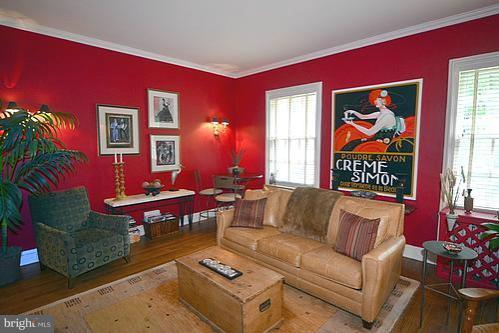 6 Upland Road, Unit G1 Baltimore, MD 21210 - Photo 19 of 24 Family Room