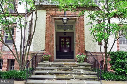 6 Upland Road, Unit G1 Baltimore, MD 21210 - Photo 24 of 24 Exterior (Front)