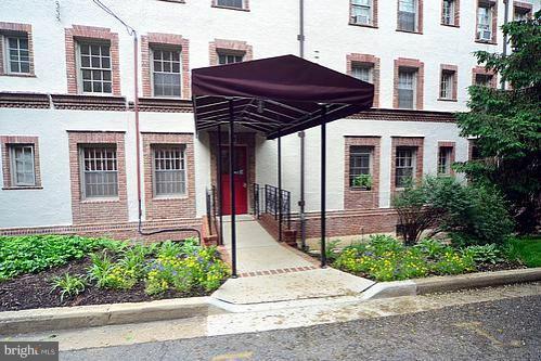 6 Upland Road, Unit G1 Baltimore, MD 21210 - Photo 4 of 24 Service entrance