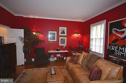 6 Upland Road, Unit G1 Baltimore, MD 21210 - Photo 10 of 24 Family Room
