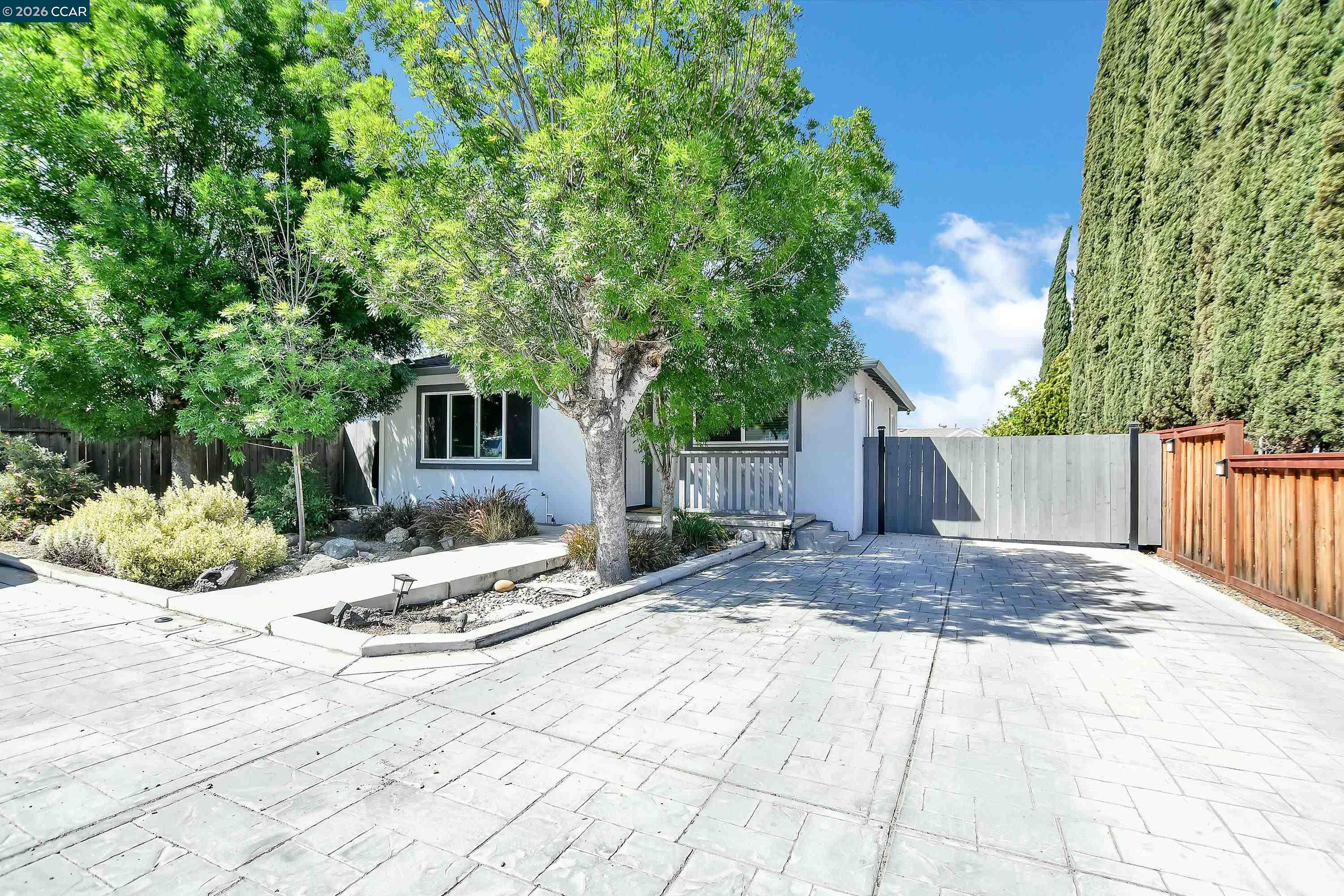 66 East Bolton Road Oakley, CA 94561 - Photo 2 of 17