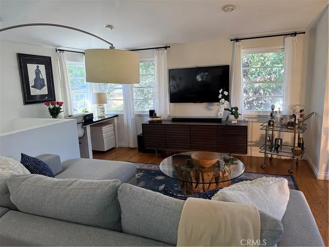 $4,000 | 2814 Broadway, Santa Monica, CA 90404