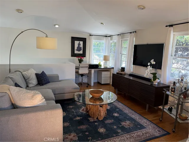 $4,000 | 2814 Broadway, Santa Monica, CA 90404