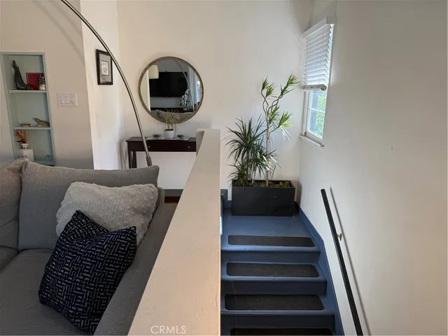 $4,000 | 2814 Broadway, Santa Monica, CA 90404