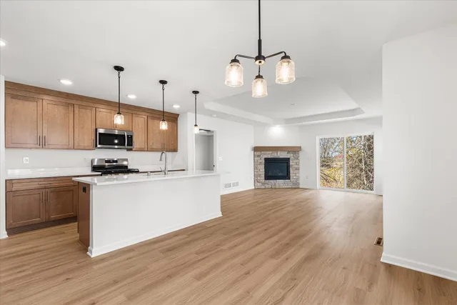 $399,900 | 540 Hunter Oaks Boulevard, Unit 602, Watertown, WI 53094