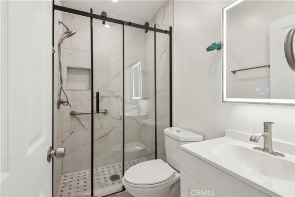 $2,500,000 | 703 Avenue D, Redondo Beach, CA 90277