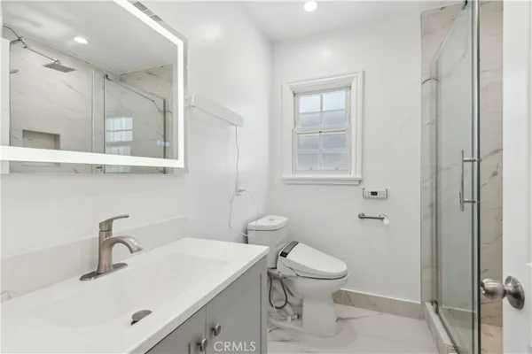 $2,500,000 | 703 Avenue D, Redondo Beach, CA 90277