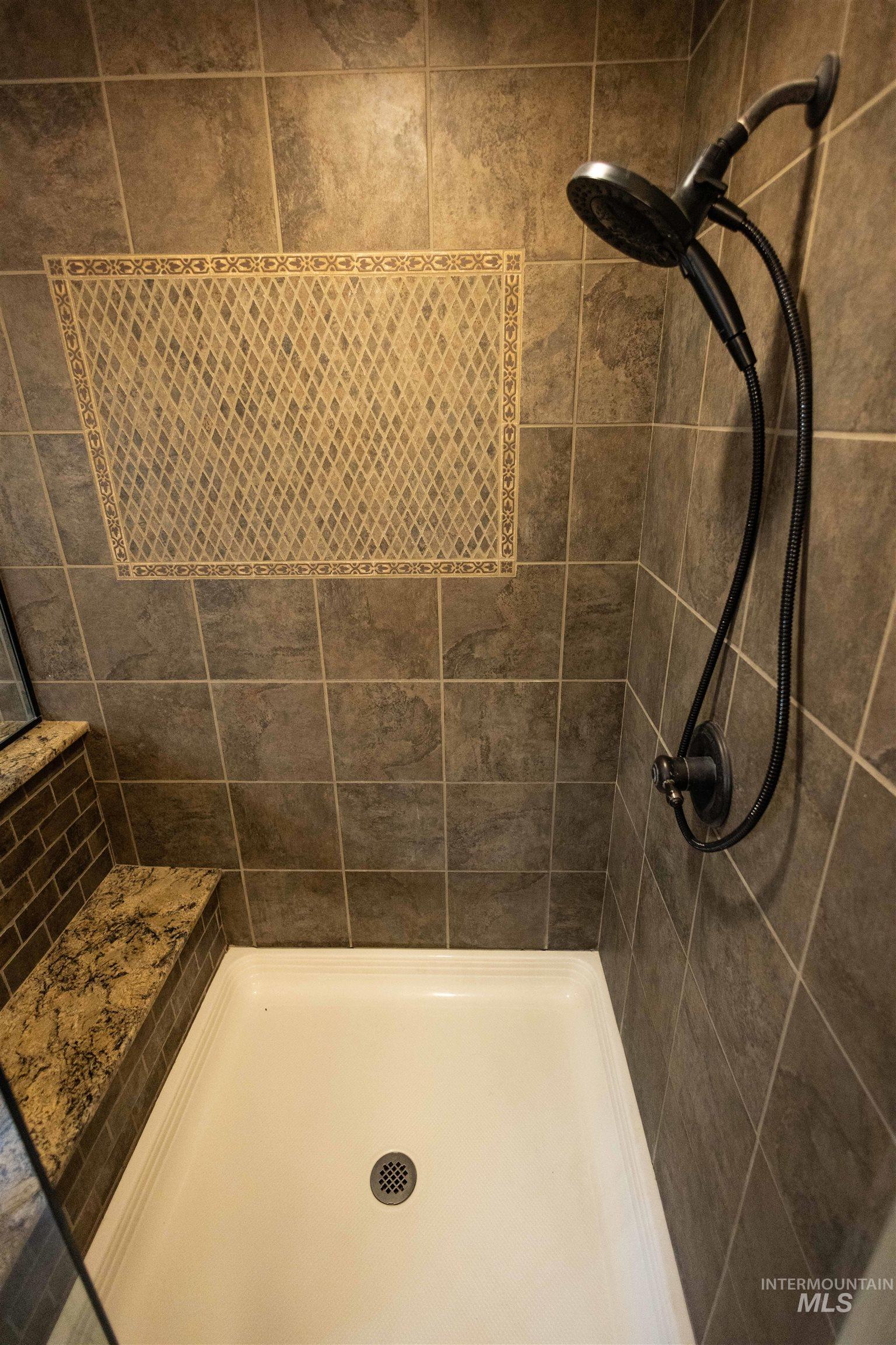 4480 Highway 12 Kamiah, ID 83536 - Photo 37 of 49 Full bath with a tile shower
