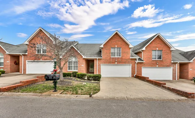 $315,000 | 4 Abby Lynn Circle, Clarksville, TN 37043