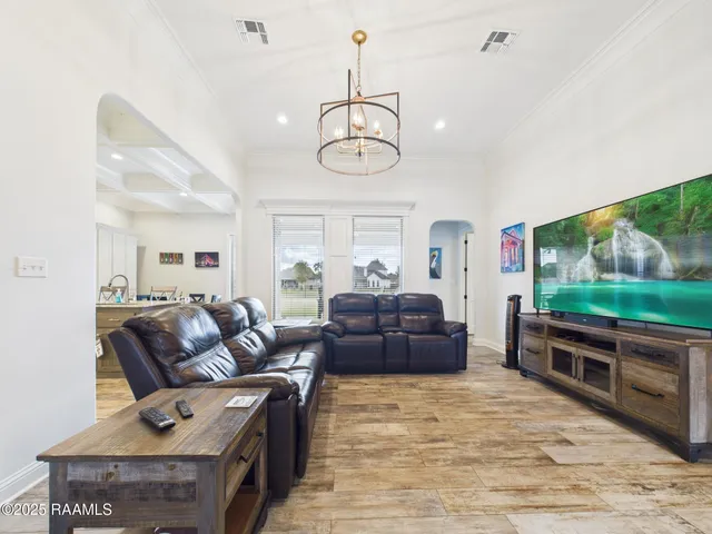 $395,000 | 104 Tortoise Lane, Broussard, LA 70518