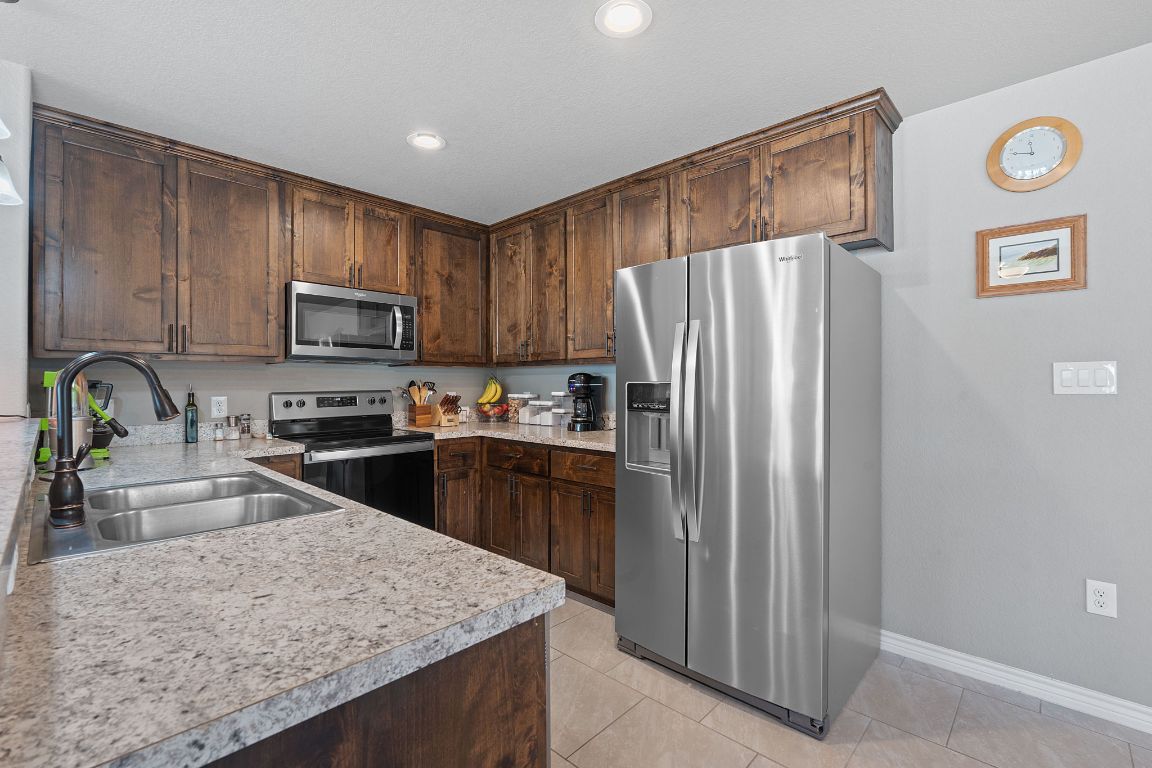 760 Henderson Drive Spring Branch, TX 78070 - Photo 13 of 34