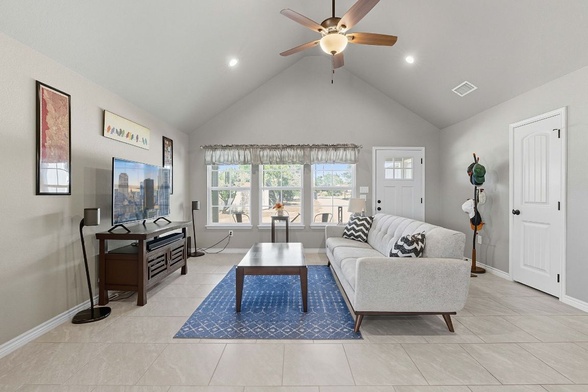 760 Henderson Drive Spring Branch, TX 78070 - Photo 16 of 34