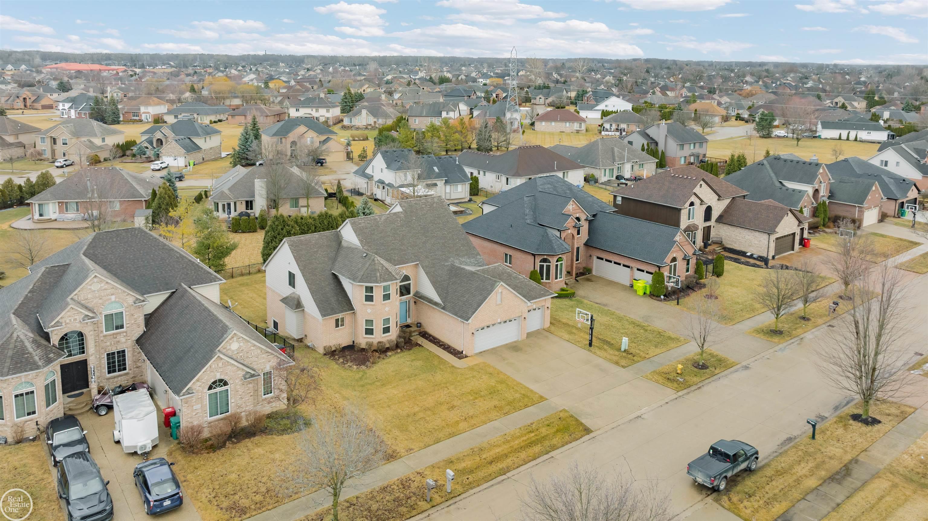 50442 Nesting Ridge Drive Macomb, MI 48044 - Photo 50 of 54 50168039-0a3b8030-43f0-478f-889e-dadfebdbf41f.JPG