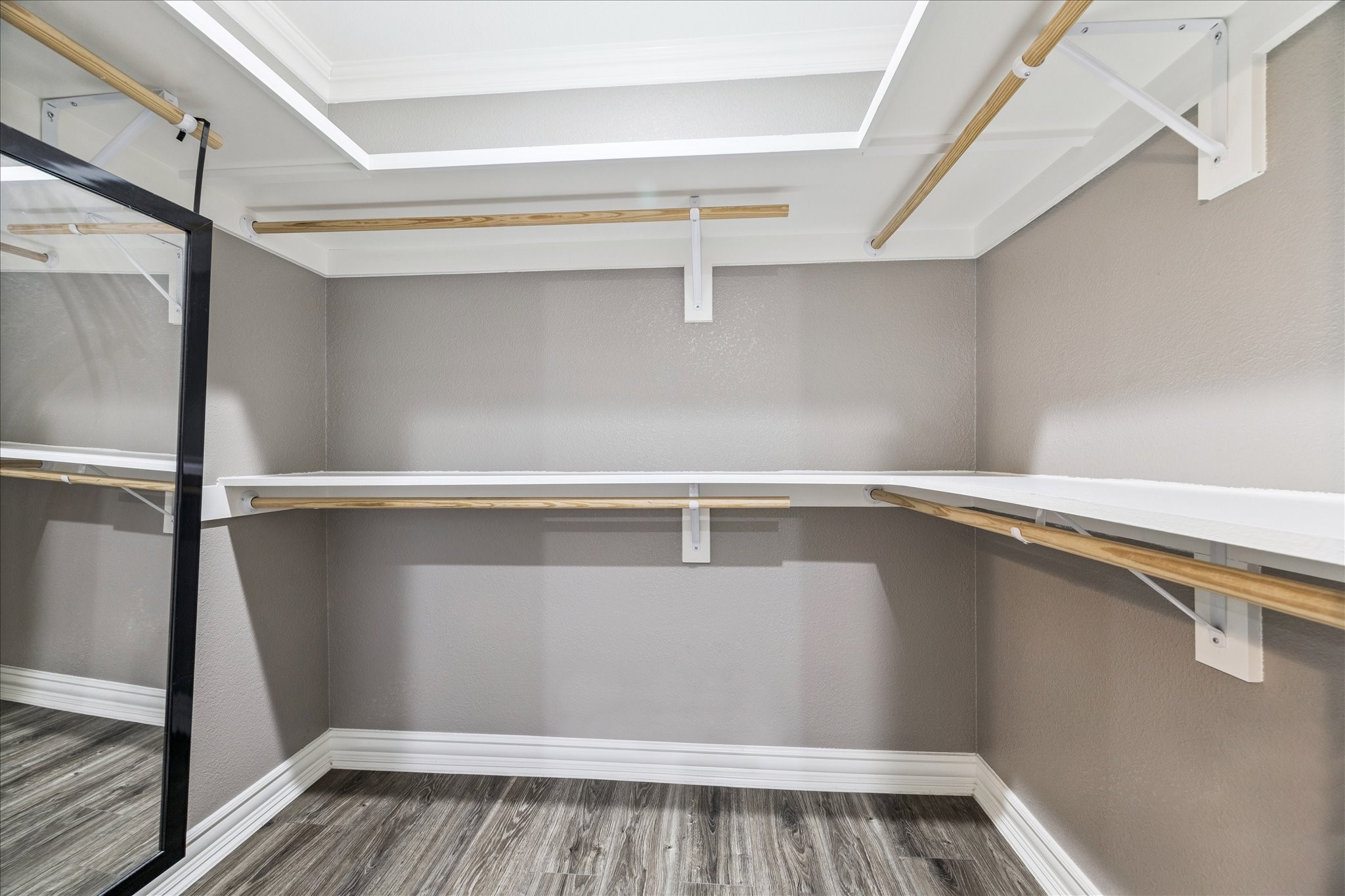 11550 Chimney Rock Road, Unit 321 Houston, TX 77035 - Photo 9 of 10 a view of an empty walk in closet