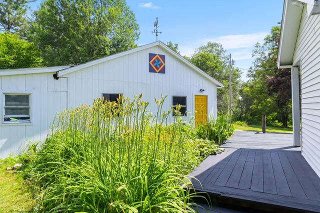 $364,999 | 252 Meadowhill Road, Manchester, ME 04351