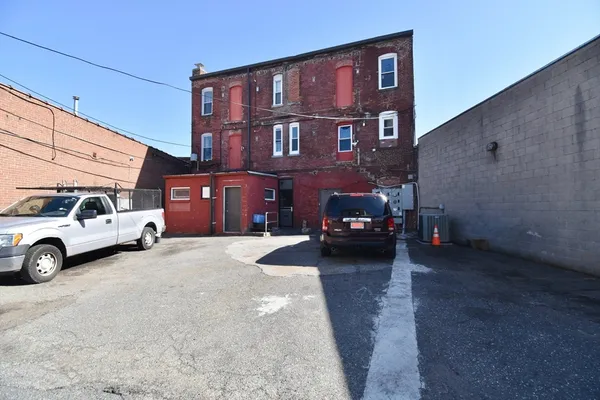 $780,000 | 570-582 Main Street, Springfield, MA 01105