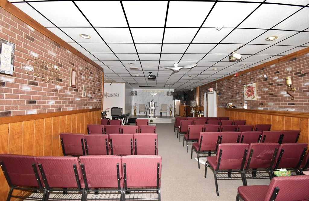 570-582 Main Street Springfield, MA 01105 - Photo 6 of 23