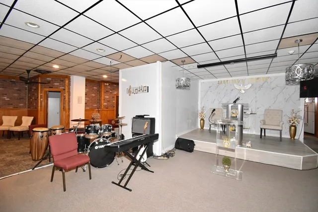 $780,000 | 570-582 Main Street, Springfield, MA 01105