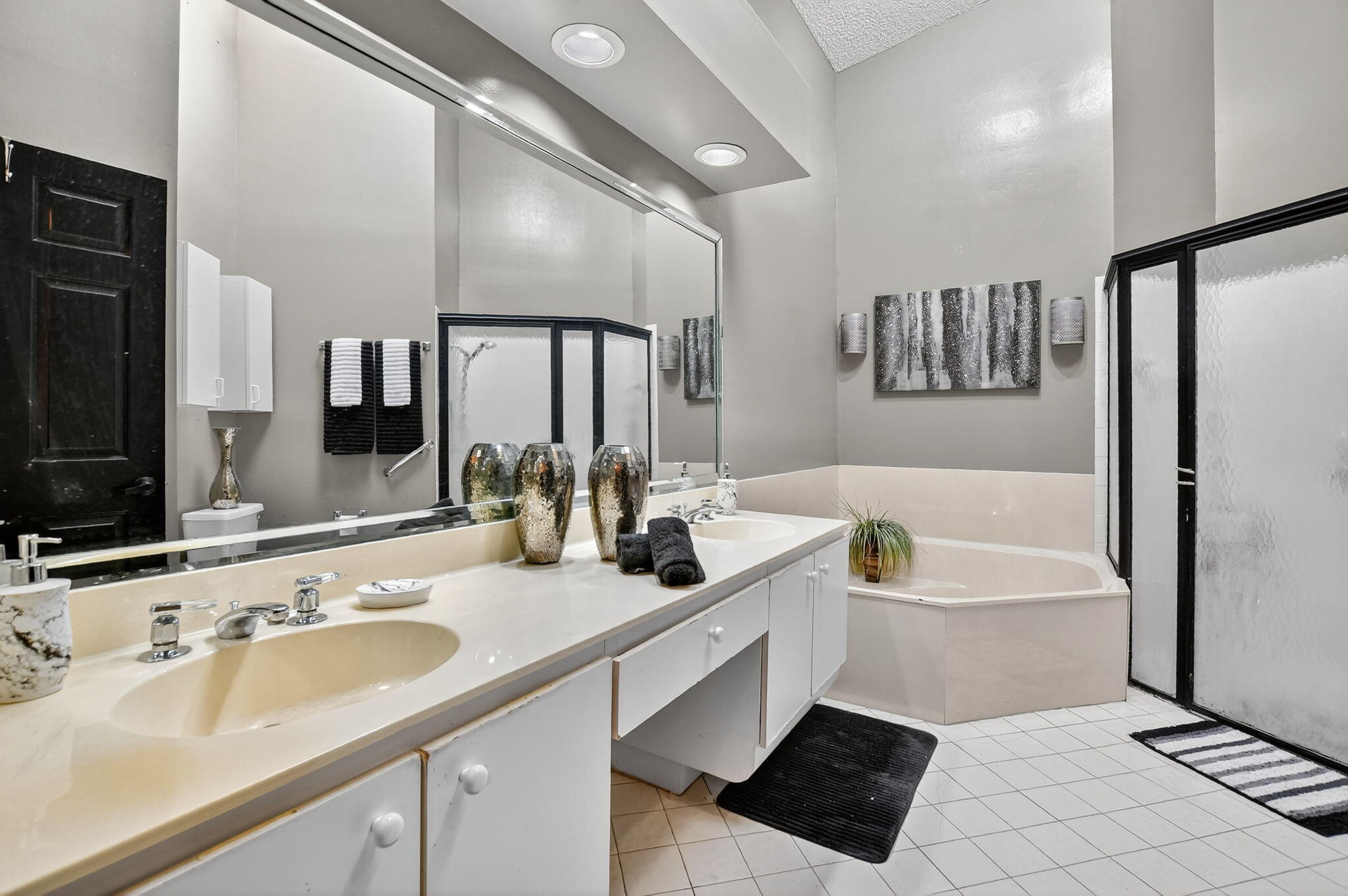 8130 Nadmar Avenue Boca Raton, FL 33434 - Photo 33 of 75 Primary Bath