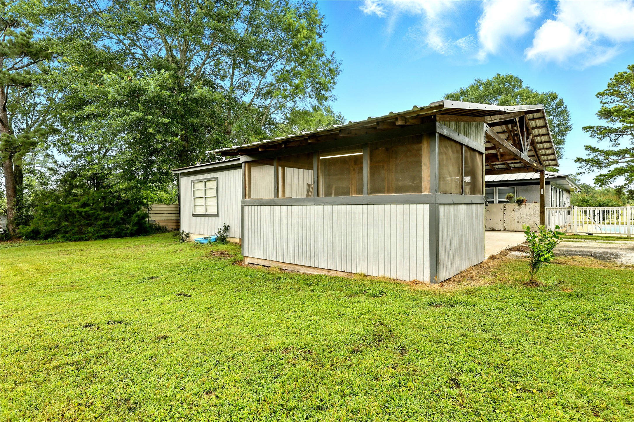 1566 South Robb Street Trinity, TX 75862 - Photo 24 of 33