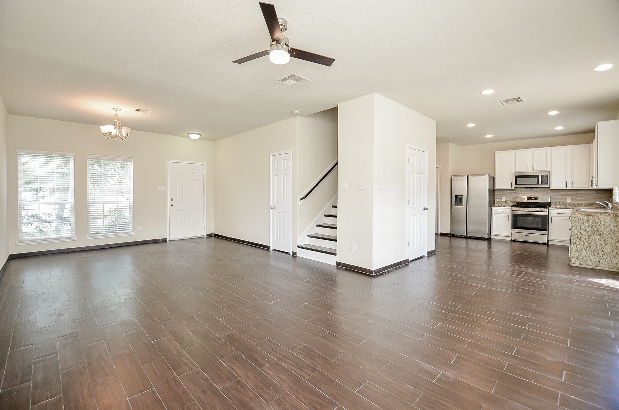 3351 Dale Ridge Trail Houston, TX 77084 - Photo 8 of 41 Gallery Image 8