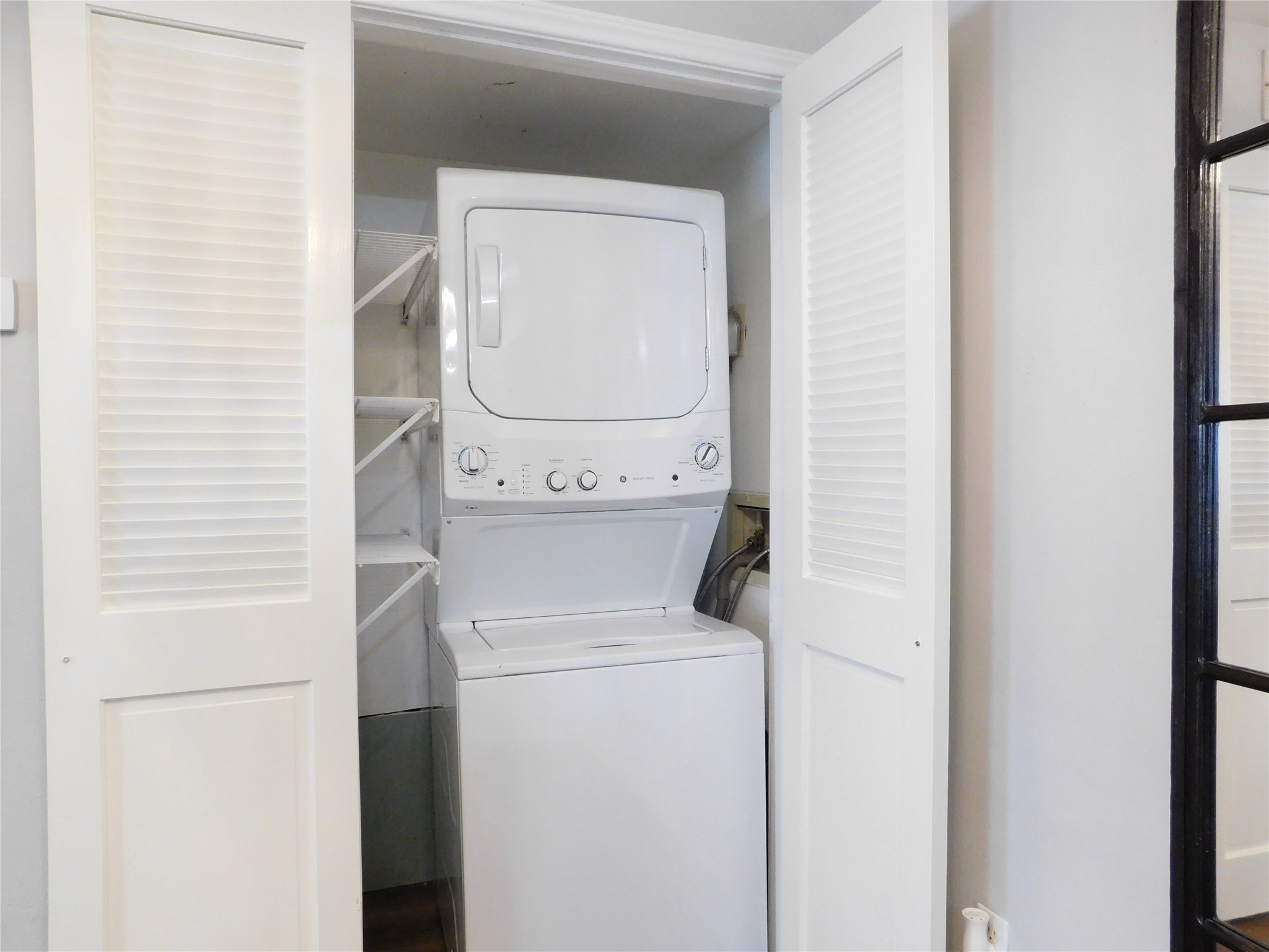 10101 South Gessner Road, Unit 912 Houston, TX 77071 - Photo 39 of 47 a utility room with dryer and washer