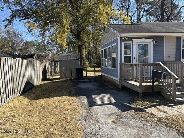 404 Delmar Road Jacksonville, NC 28540 - Photo 14 of 14 Side View