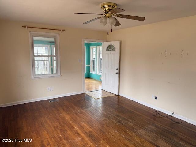 404 Delmar Road Jacksonville, NC 28540 - Photo 6 of 14 404 Delmar Living Room 2