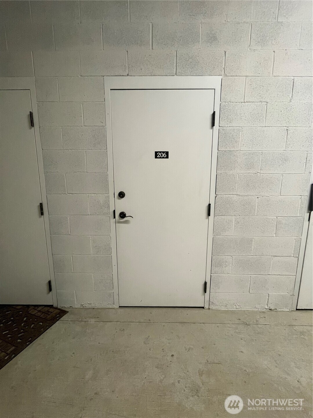 1101 McKenzie Avenue, Unit 206 Bellingham, WA 98225 - Photo 15 of 16 a view of a bathroom