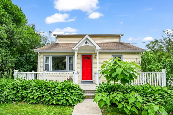 $440,000 | 8 Stellar Drive, Greenwood Lake, NY 10925