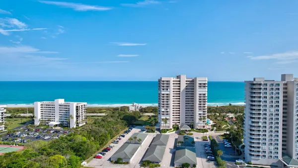 $5,500 | 5051 North Hwy A1A, Unit PH 23, Hutchinson Island, FL 34949