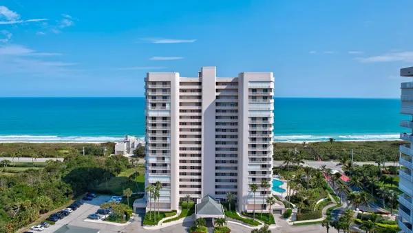 $5,500 | 5051 North Hwy A1A, Unit PH 23, Hutchinson Island, FL 34949