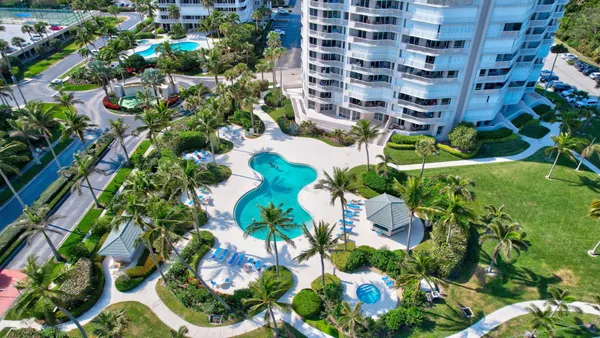 $5,500 | 5051 North Hwy A1A, Unit PH 23, Hutchinson Island, FL 34949