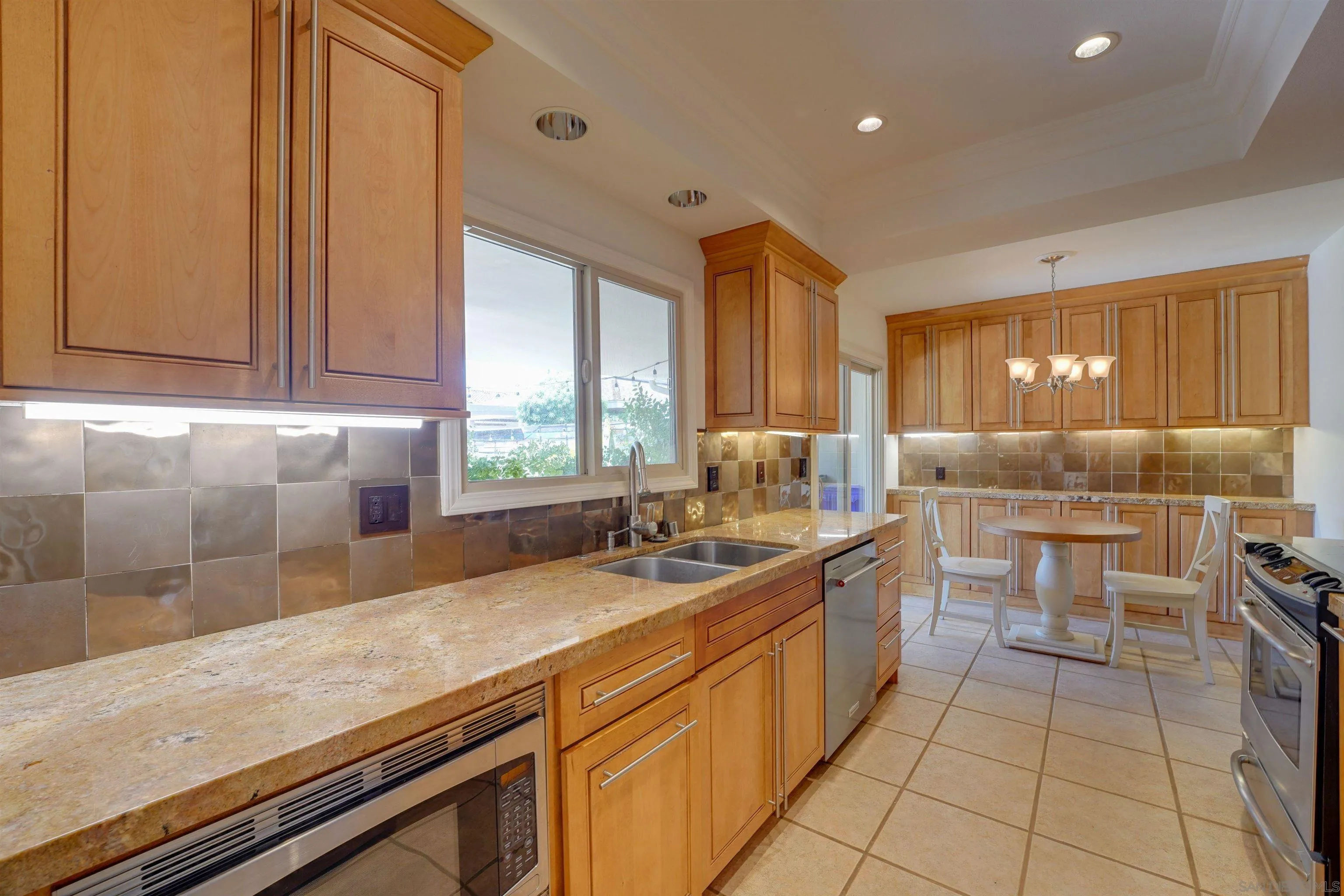 129 Cancha De Golf Rancho Santa Fe, CA 92091 - Photo 5 of 31