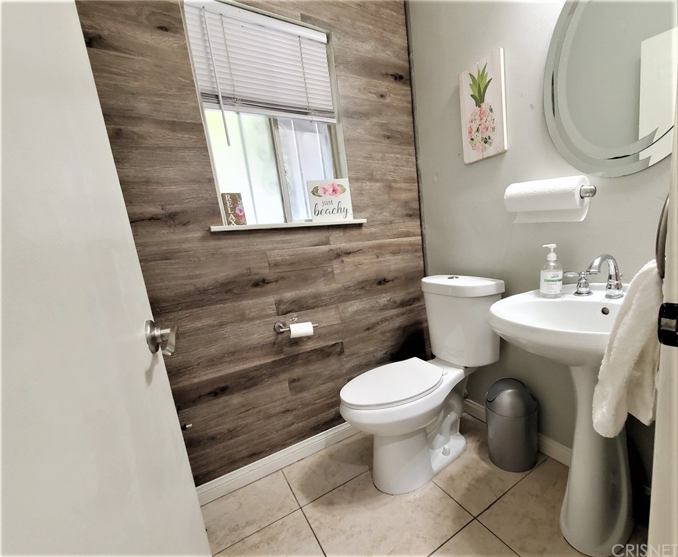 10609 Reseda Boulevard Northridge, CA 91326 - Photo 11 of 26